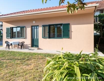 Appartamenti Trojanović, alloggi privati a Tivat, Montenegro - Trojanovivc (15)